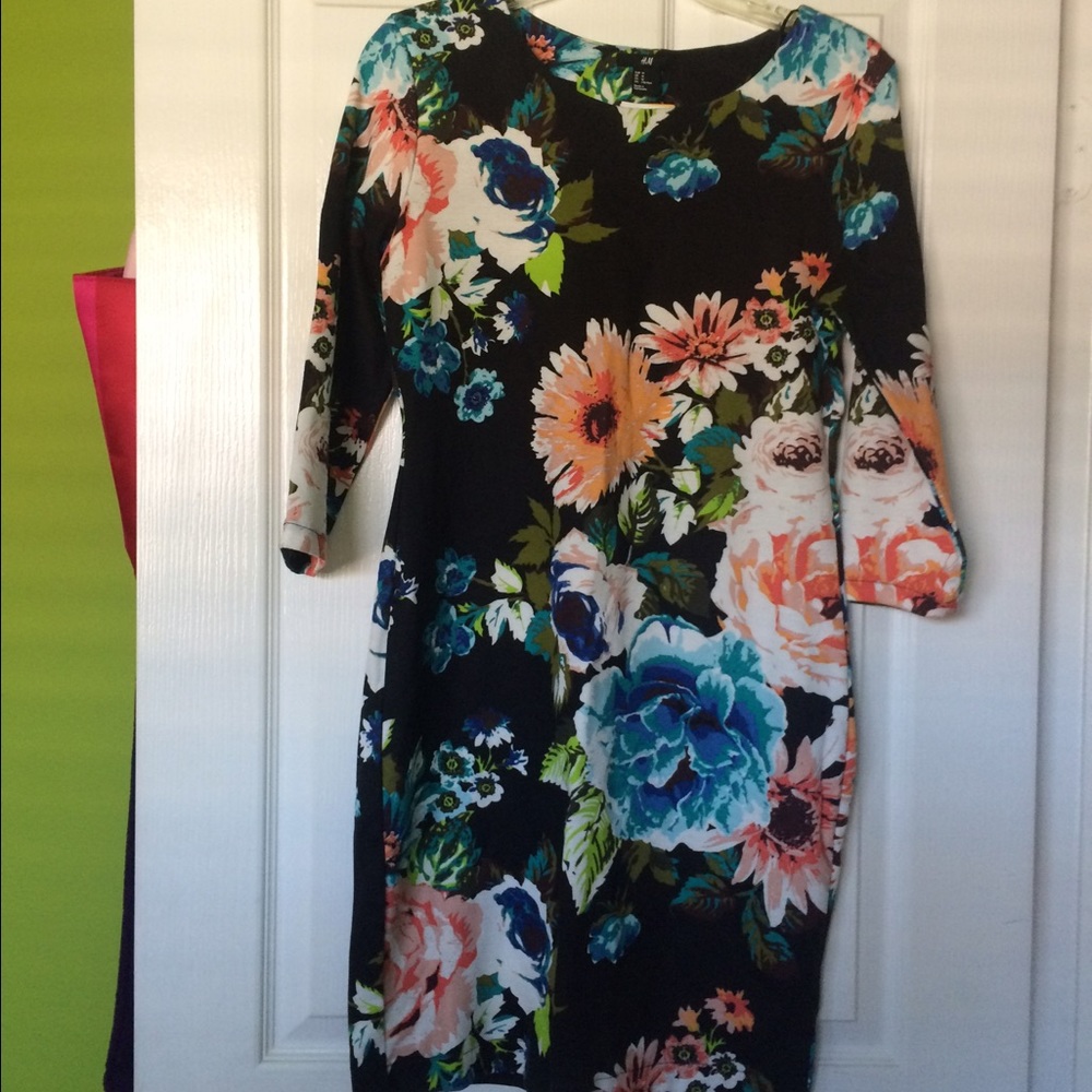 Cute floral body con dress